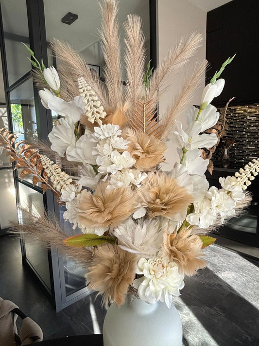 Bloemstuk Classy Beige White