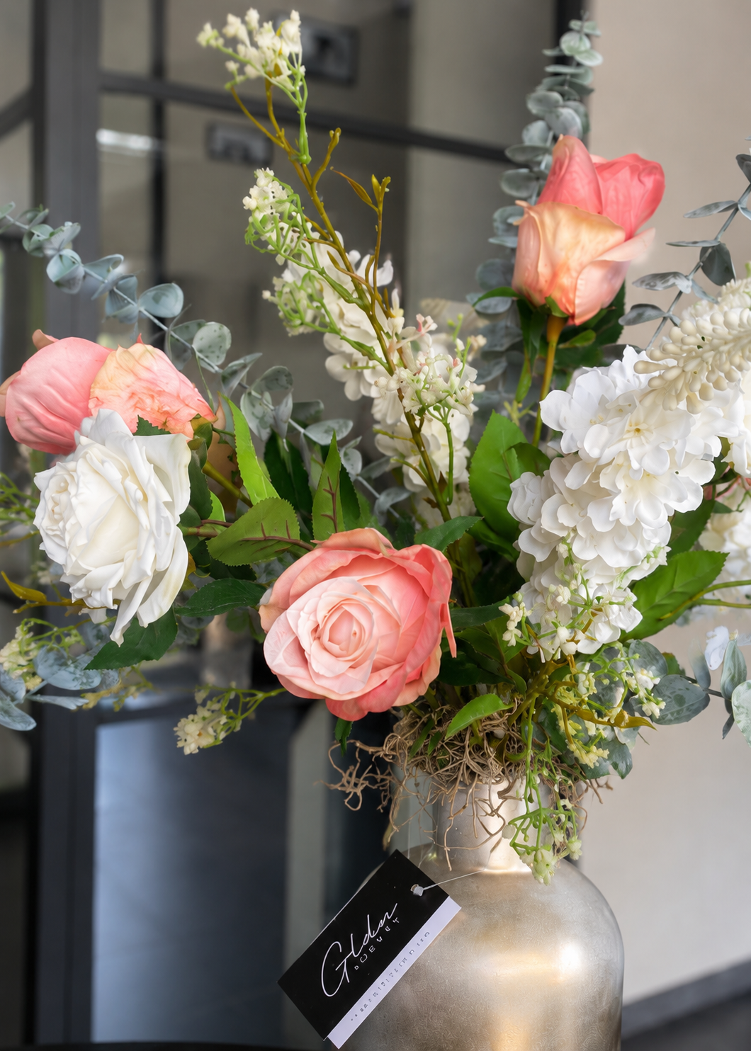 Kunstbloemen en Zijden Bloemen voor de Woonkamer: De Complete Gids voor een Luxe en Tijdloos Interieur