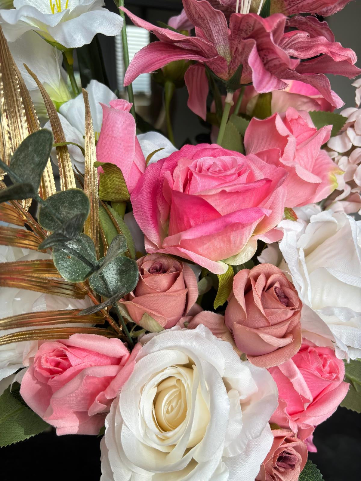 Bloemstuk Luxury Pink White rose