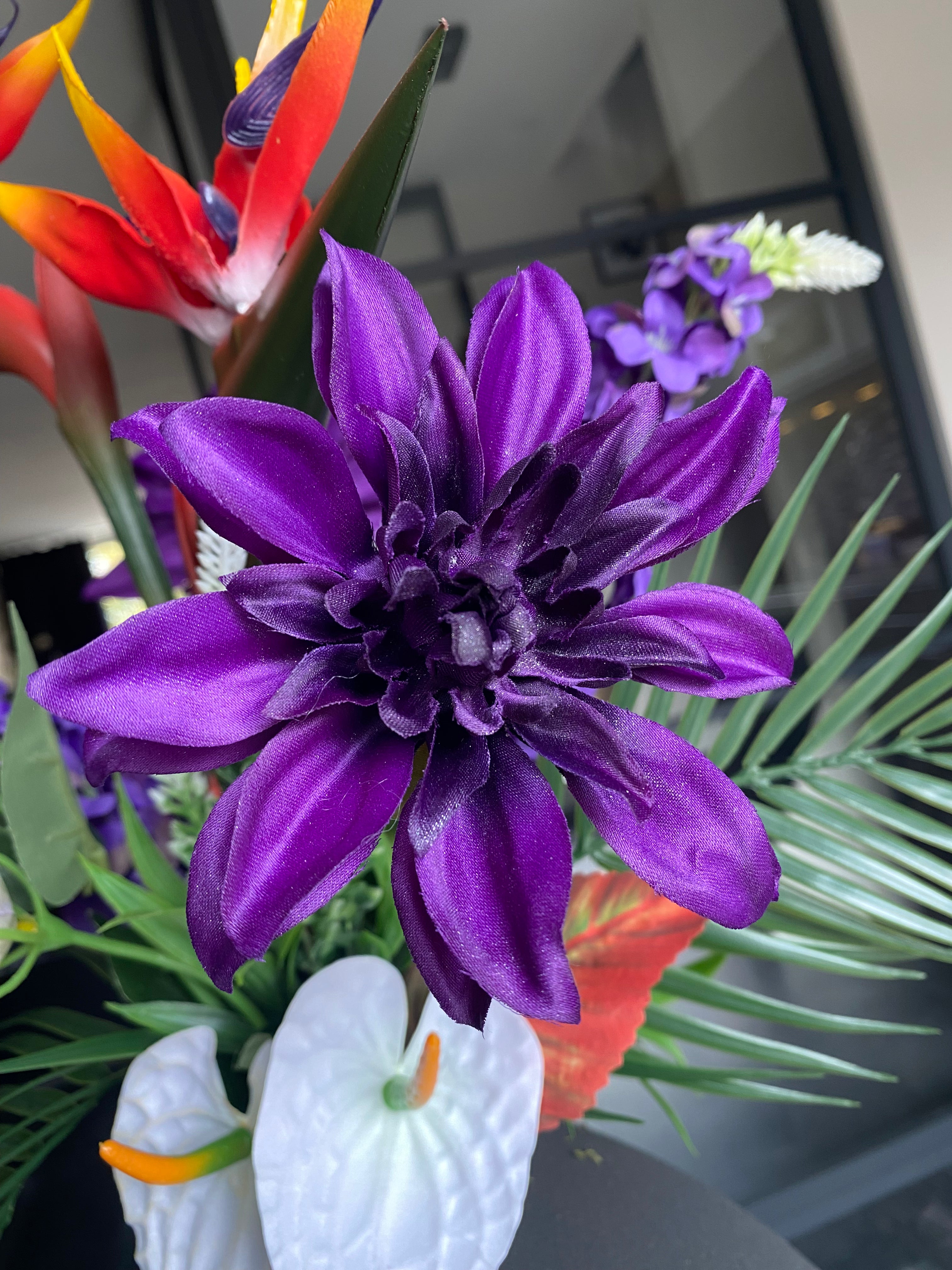 Tropical Purple Paradise – Luxe Kunstbloemstuk met Paradijsvogelbloemen